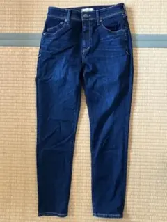 Item thumbnail for item 9b2e073e-c71d-4c2e-936a-e295c2d518d3