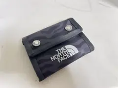 THE NORTH FACE 三つ折り財布 ゼブラ柄のサムネイル