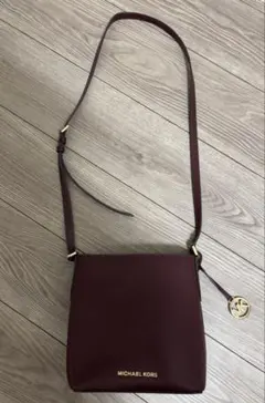MICHAEL KORS ショルダーバッグ　赤　マイケルコースのサムネイル