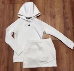 ダンボールニット　セットアップ　ホワイト　アディダス　ゴルフ　春秋　ゴルフウェア