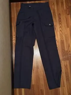 ネイビー カーゴパンツ
