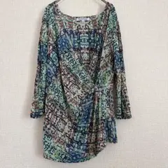 美品 NorthStyle七分袖チュニック【M】幾何学模様 ビスコース素材 古着