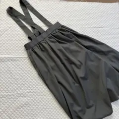 グレー サスペンダー付き フレアスカート　2-11