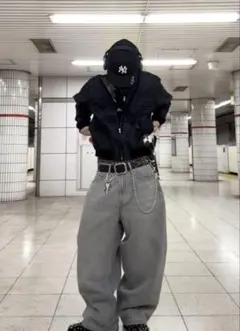 値下げ可H&M スーパーバギーデニム31/30 tig ケンタウロス健