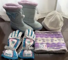 スノーブーツ　グローブ　ネックウォーマー　ニット帽　雪遊びセット
