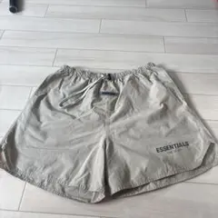 ESSENTIALS ショートパンツ Mサイズ ブラック　 ベージュのサムネイル