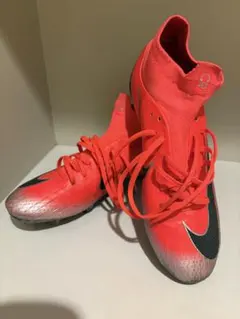 NIKE Hypervenom サッカースパイク レッド - メルカリ