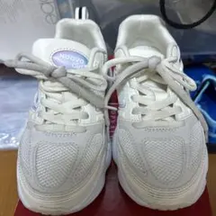 NUOVO Girl スニーカー 20.5cm ホワイト