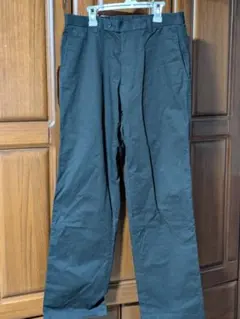 COMME CA ISM黒のストレートパンツ