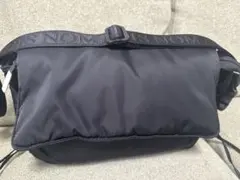 【NOMADIS/ノマディス】ブラック　ショルダーバッグ