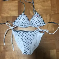 【お値下げ】新品未使用 roial水着 ビキニのサムネイル