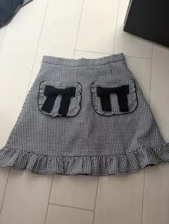 スカートとズボンのサムネイル