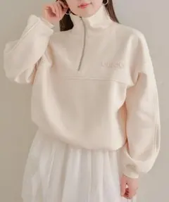 Chico パイピング刺繍ハーフジップスウェットのサムネイル