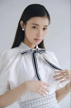 SNIDEL リボン付きパフスリーブブラウス　ホワイト