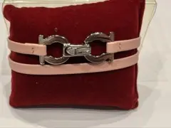 Salvatore Ferragamo ピンクレザーバングル