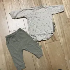恐竜デザインロンパース&パンツセット 60-70cm 男の子 長袖