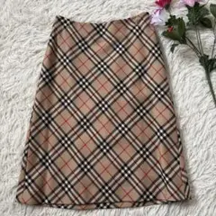 2025年最新】バーバリーチェックスカートの人気アイテム - メルカリ