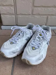 ニューバランス スニーカー