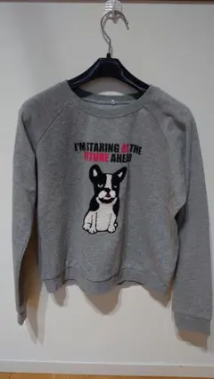 犬イラスト付きトレーナー