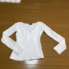 深Vネック 長袖カットソー ホワイト