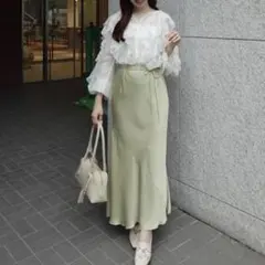 新品未使用☆定番人気 ココディール サテンナロースカート グリーン