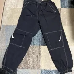 Nike 黒 ナイロンパンツ