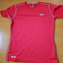 Under Armour XL Fitted HeatGear Tシャツ レッド