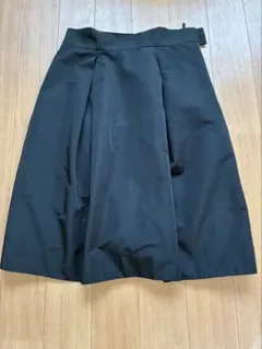 BARNEYS NEW YORK フレアスカート ブラック 36のサムネイル