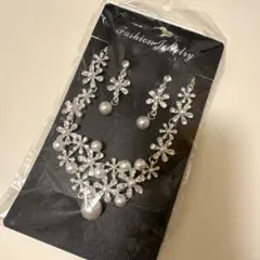 ブライダルアクセサリー ネックレス＆イヤリングセット