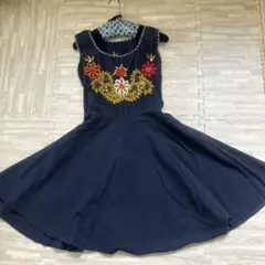 刺繍コットンワンピース