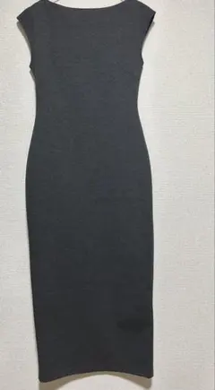 ラグナムーン　ダークグレー ノースリーブ タイトワンピース