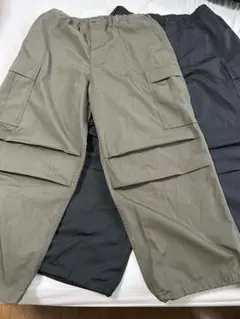 GU スーパーワイドカーゴパンツ　2枚セット