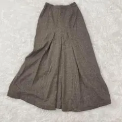 【アンテルリネエール】ロングスカート　オフィスにも　上品　綺麗な形のサムネイル