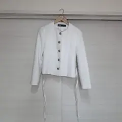 【半額】ZARA ホワイト ノーカラージャケット