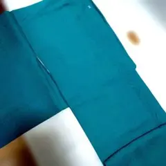 正絹 色無地 草花の地紋 美しいグリーン 一つ紋 未使用に近い