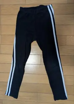 黒のレギンス サイズ130 ストライプ