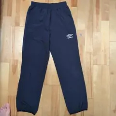 umbro アンブロ ジャージ パンツ ネイビー　Ｍサイズ　涼しいのサムネイル