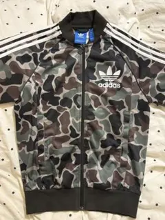 adidas カモ柄　トラックジャケットのサムネイル
