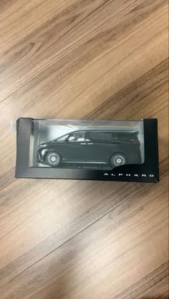 【非売品】トヨタ アルファード 40系 ブラック 1/30スケールのサムネイル