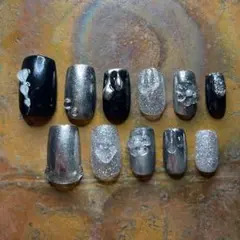 ネイルチップ ハンドメイド ブラック シルバー グリッター ぷっくり