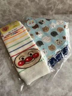 ガーゼハンカチとアンパンマンレッグウォーマー　2点セット　バラ売り不可