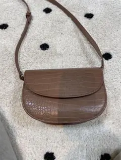 ブラウン ショルダーバッグ