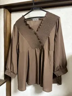 ブラウン Vネック シャーリング 五分袖ブラウス 5L