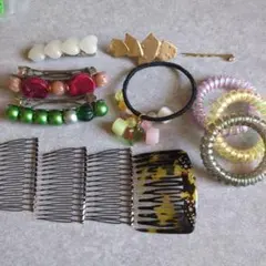 ヘアアクセサリー　まとめ売り　コーム　ヘアゴムなど