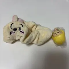ちいかわ　シュシュ　キーホルダー うさぎ ガチャガチャ