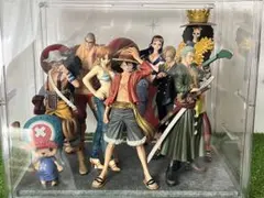 ワンピース　プライズフィギュア　麦わら一味セット　コレクションケース付き