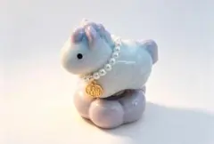 【馬年縁起物】結晶釉 くるくる回る可愛い子馬置物 卓上/車内インテリア