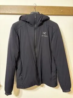 h*n様 ARC'TERYX アトムARフーディ旧ロゴ　希少 アークテリクス　黒 5504001484227787_01_7361w.jpeg