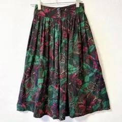 ヴィンテージ 花柄フレアスカート ひざ下丈 ボタンデザイン 海外古着　S相当