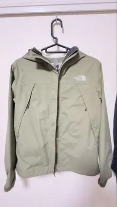 The North Face マウンテンパーカー オリーブグリーン